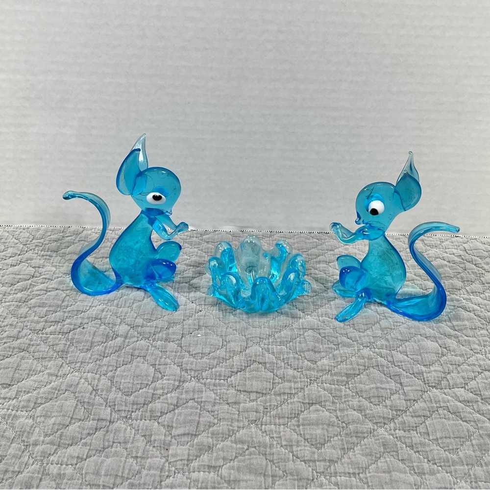 Vintage Hand Blown Art Glass Blue Mice With Campfire Ashtray Blue Glass